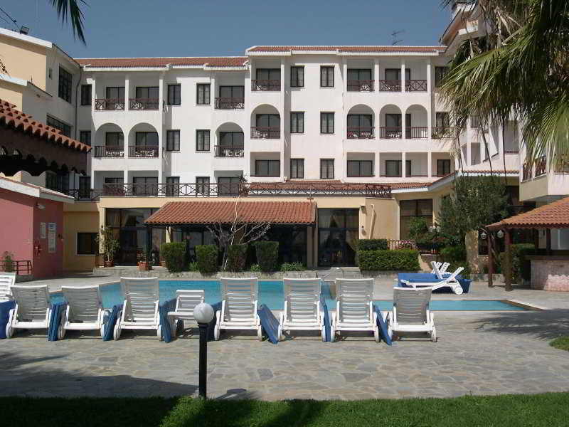Episkopiana Hotel & Sport Resort Episkopi  Exterior photo
