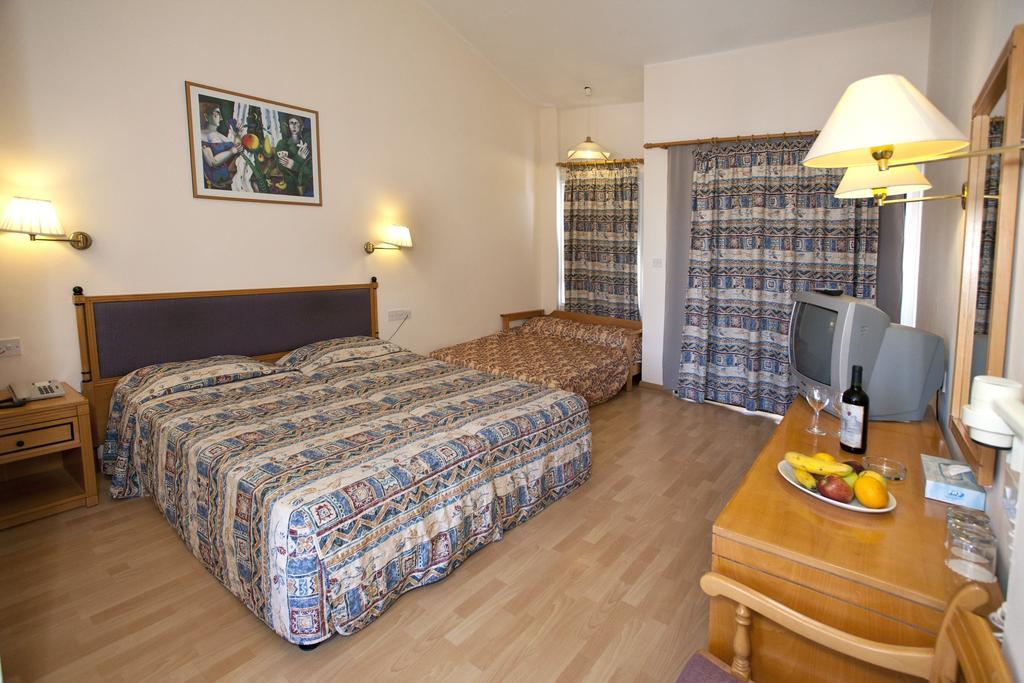 Episkopiana Hotel & Sport Resort Episkopi  Room photo
