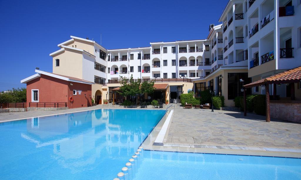 Episkopiana Hotel & Sport Resort Episkopi  Exterior photo